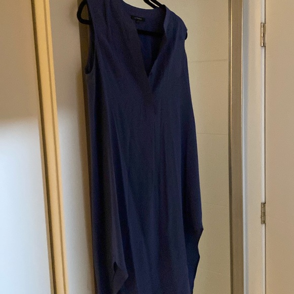 Beautiful sleeveless silk dress in a dusty blue - Picture 1 of 3